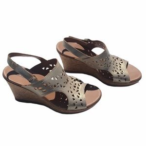 New Clarks Pitch Mint Wedge Sandals Platform Gold